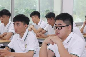 Trường Đại học Công nghiệp Vinh tổ chức Chương trình Giáo...