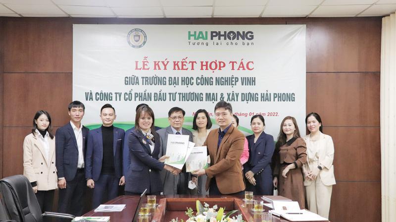 Lễ ký kết Biên bản ghi nhớ hợp tác giữa trường Đại học Công nghiệp Vinh và Công ty cổ phần đầu tư thương mại và xây dựng Hải Phong