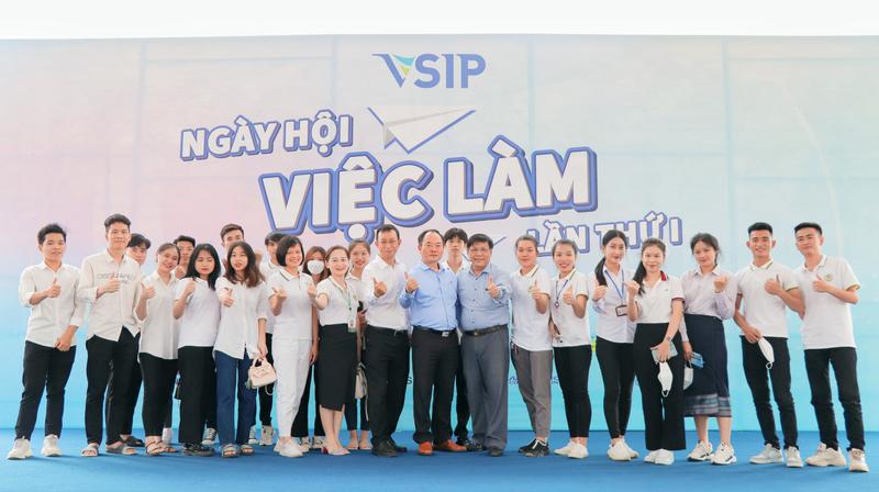 Hơn 4000 cơ hội việc làm cho sinh viên IUV tại Khu công nghiệp VSIP Nghệ An